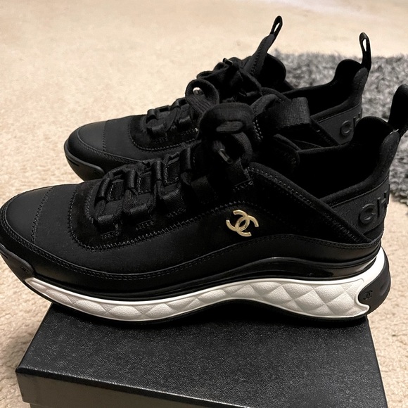 Chanel Sneakers in immaculate condition 38.5 - Picture 7 of 7